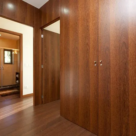 ヴィラ Elegant Near With Pool ヴィエイラ・ド・ミーニョ