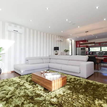 Elegant Near With Pool ヴィラ *