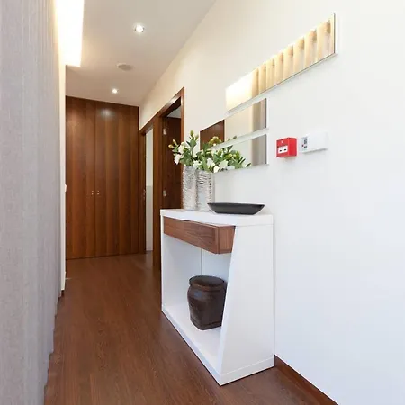 Elegant Near With Pool Villa
