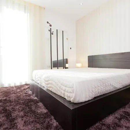 Elegant Near With Pool Villa