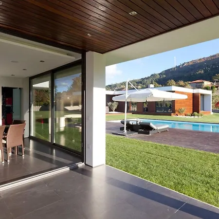 Elegant Near With Pool
