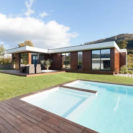 Elegant Near With Pool Villa