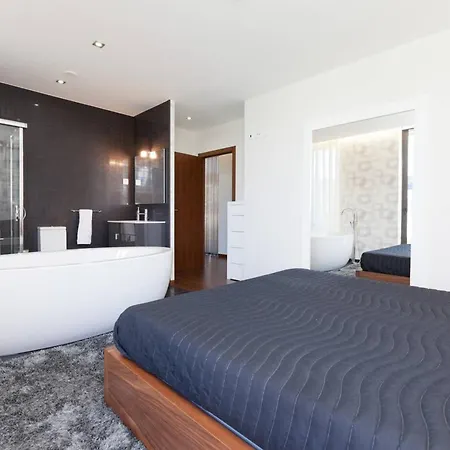 Elegant Near With Pool *