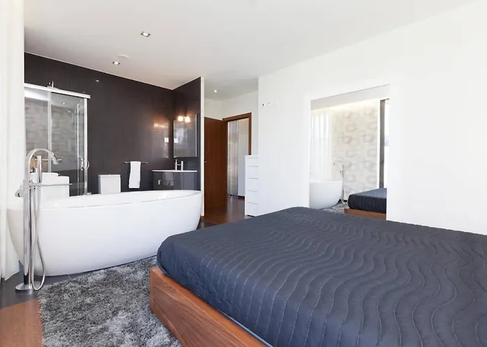 Elegant Near With Pool *