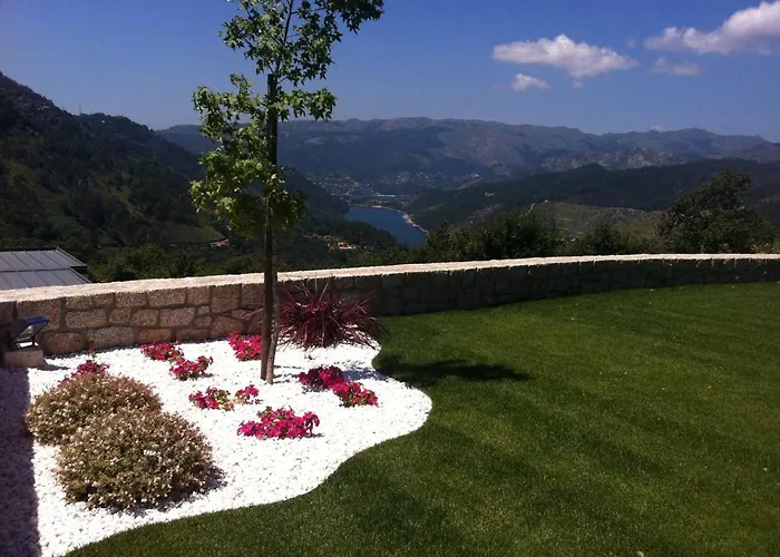 Elegant Near With Pool וילה ויירה דו מיניו