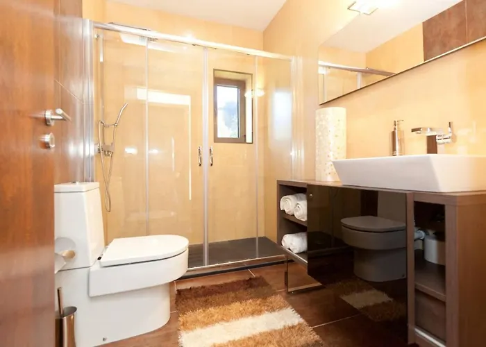 Elegant Near With Pool * ויירה דו מיניו